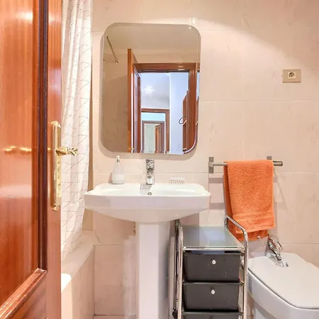 Vt , Acogedora En Barrio Tranquilo Con Garaje Apartamento Bilbao