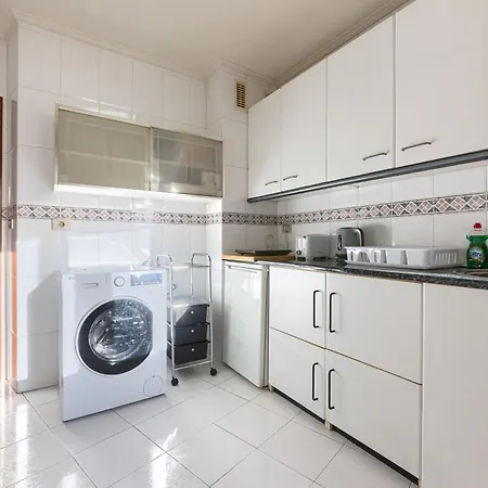 Vt , Acogedora En Barrio Tranquilo Con Garaje Lägenhet